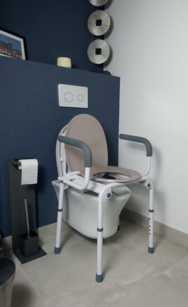 Cadre de toilettes nosy be
